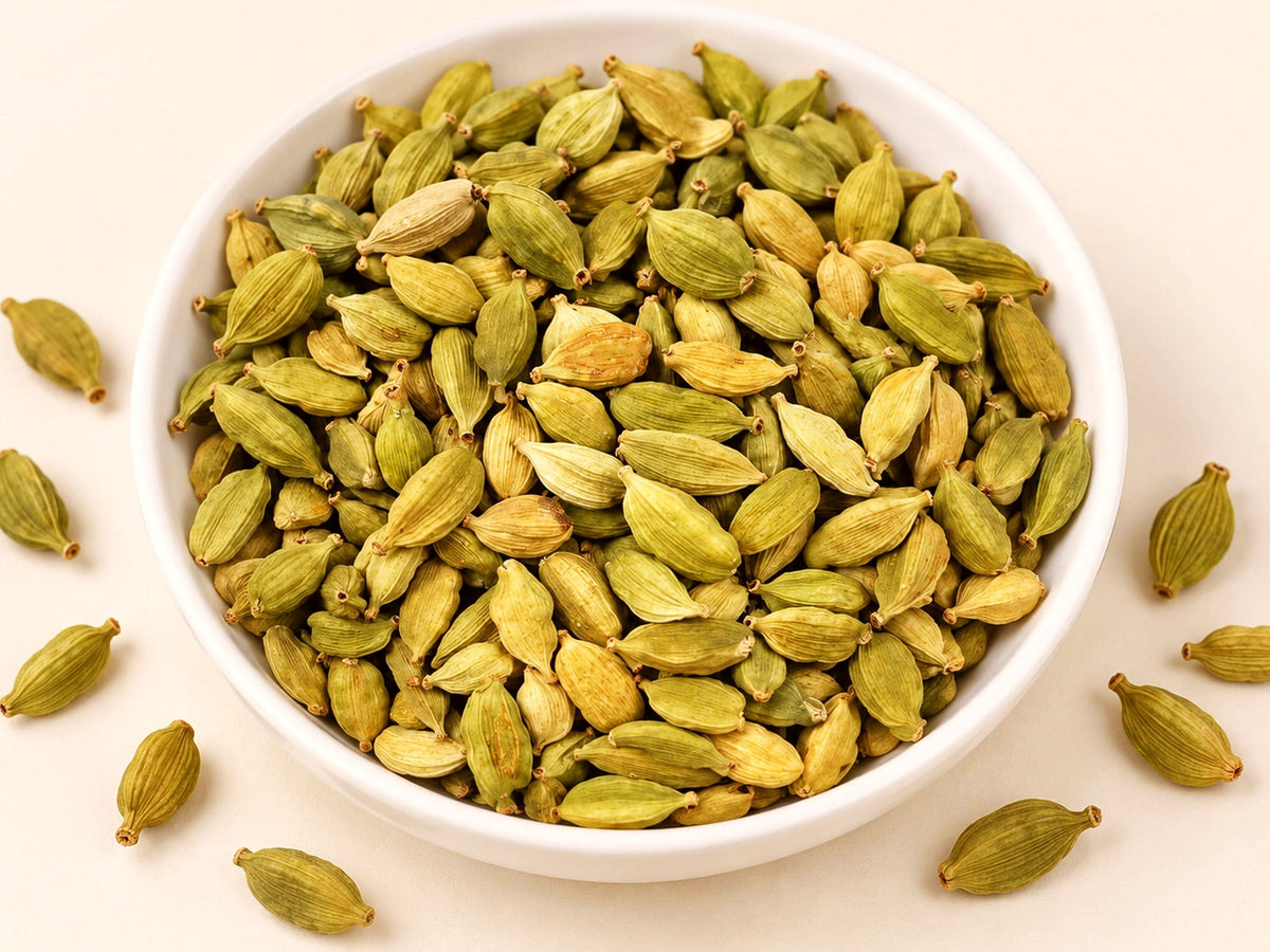 Green Cardamom Pods | Elettaria cardamomum | Whole Aromatic Spice Pods | Wild Crafted